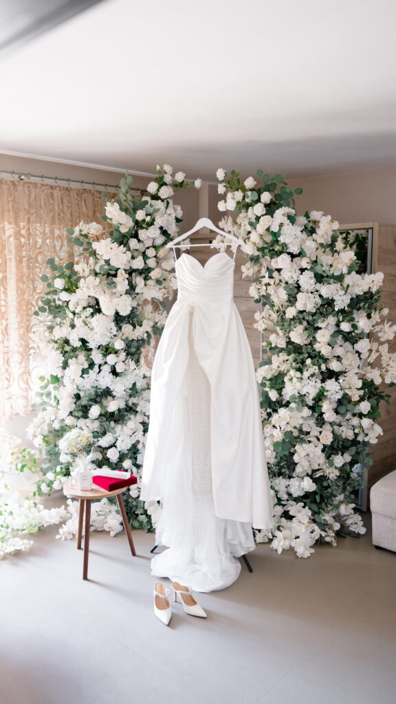 Photograph from the Aegean Dreams wedding editorial